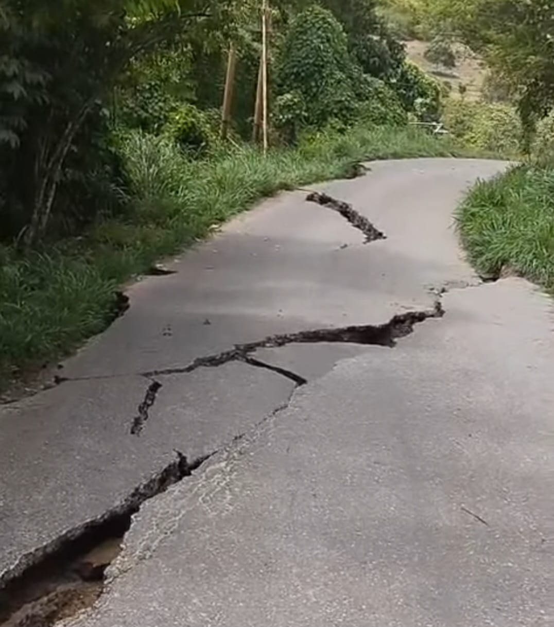 Update Gempa Sulteng M 6,7: 42 Gempa Susulan Terjadi, BPBD Data Korban dan Pengungsi