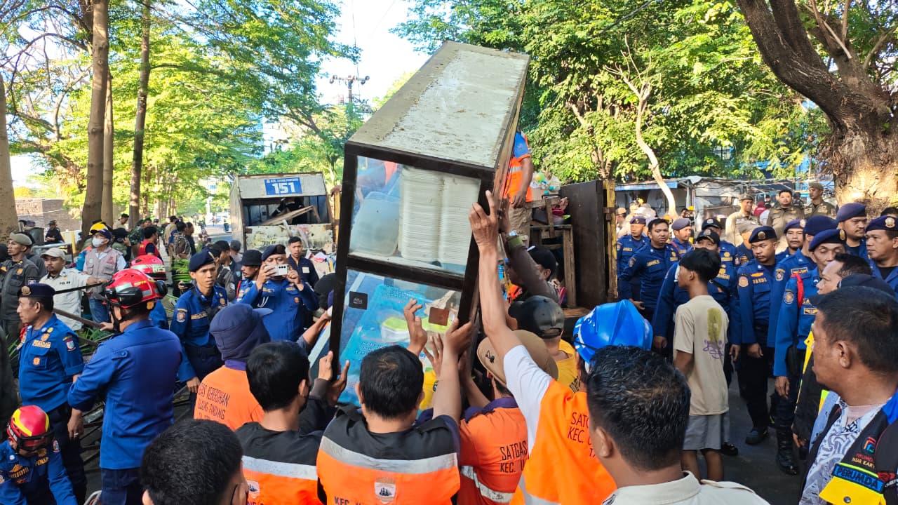 Kembalikan Fungsi Trotoar Fort Rotterdam, Pemkot Makassar Relokasi 19 Lapak PKL