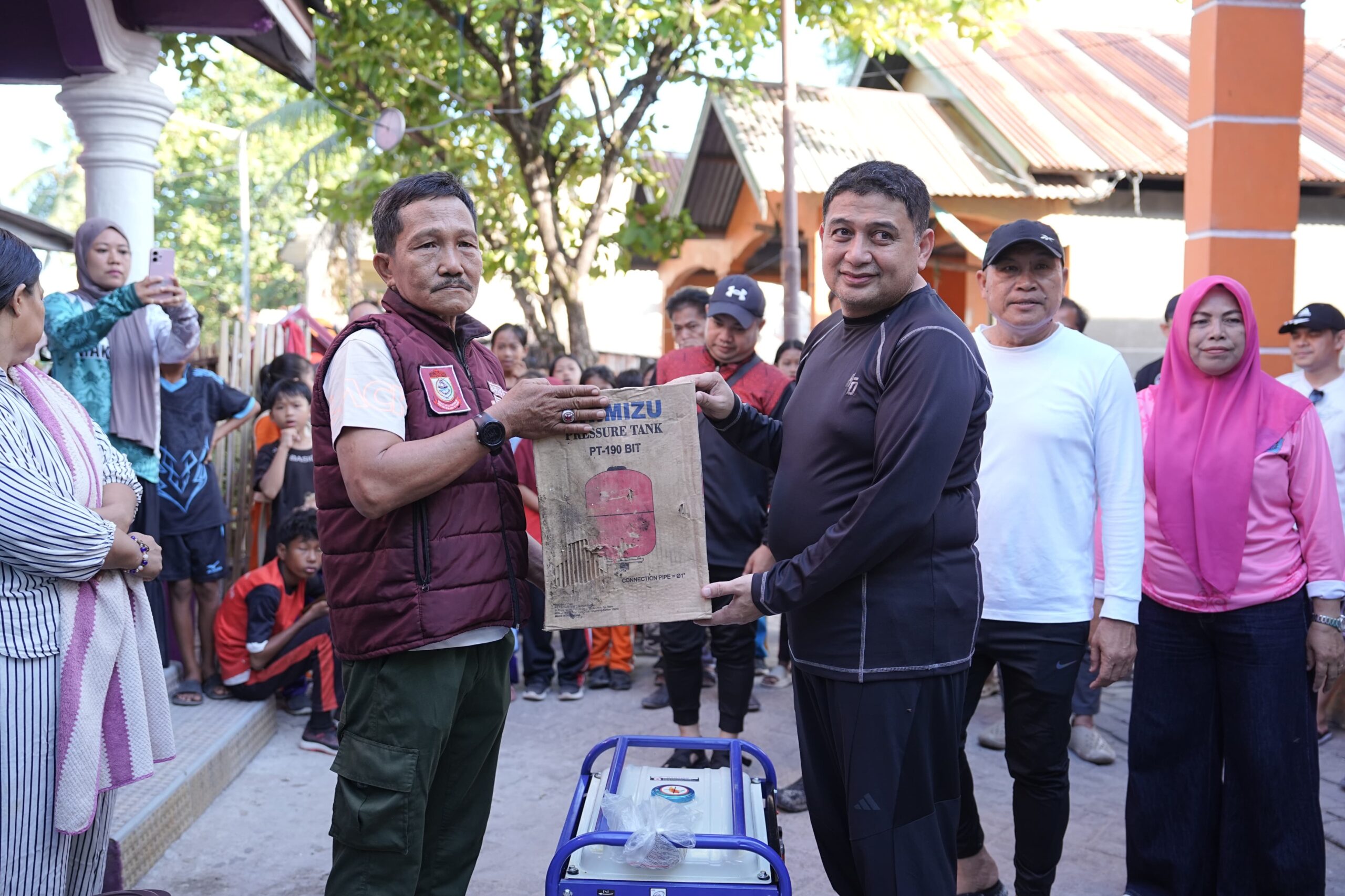 Arungi Lautan Berjam-jam, Wali Kota Makassar Rutin Sapa Nelayan di Dua Pulau Terluar