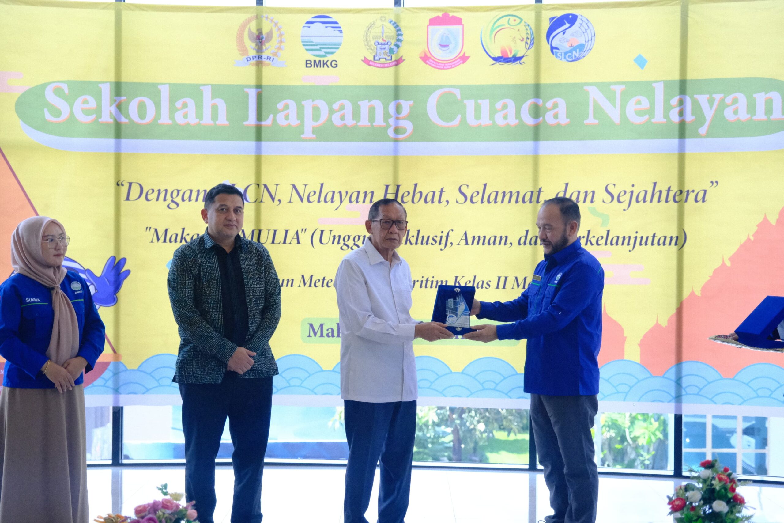 Perkuat Keselamatan Nelayan, Wali Kota Makassar Buka Sekolah Lapang Nelayan