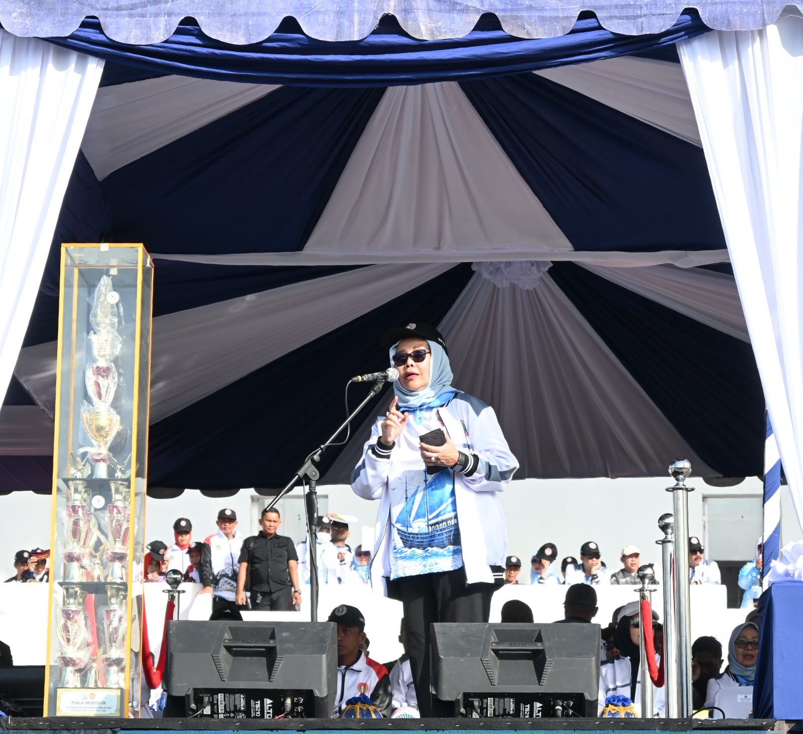 Sukses Besar Porsenijar PGRI Sulsel di Sidrap: Cetak Sejarah, Ketum Unifah Rosyidi Puji Leadership Bupati