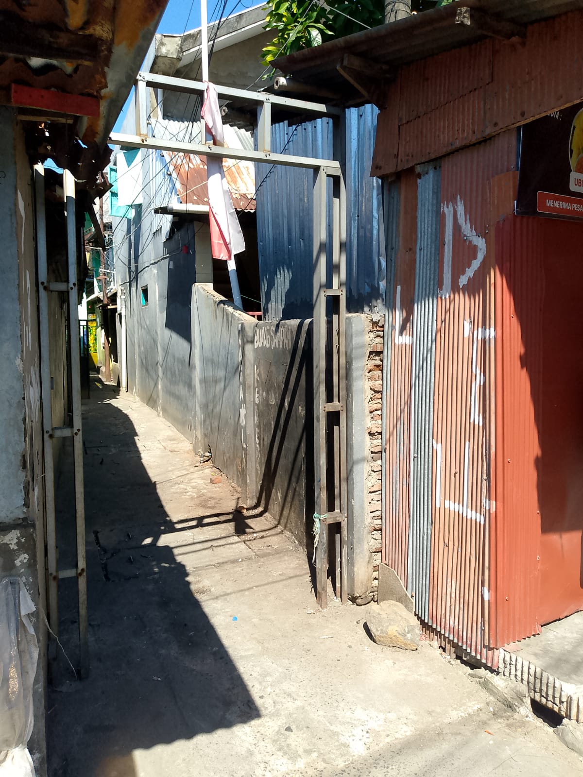 Tumpukan Sampah Selesai Dibersihkan, Camat Tamalate Ajak Warga Jaga Kebersihan Lingkungan