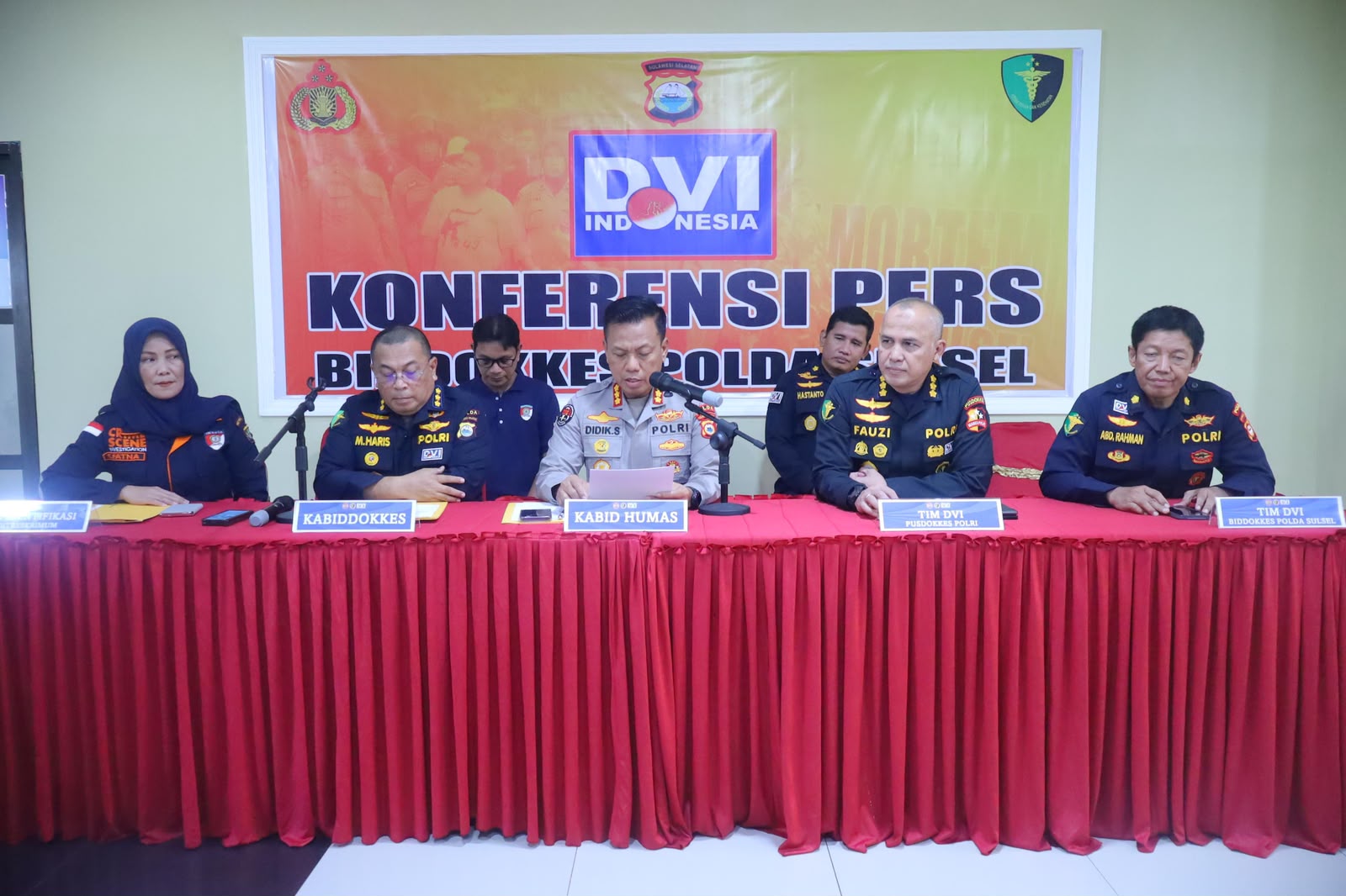 Tim DVI Polda Sulsel Identifikasi Dua Jenazah Korban Laka Laut KM Nurul Salsa, 14 Masih Dicari