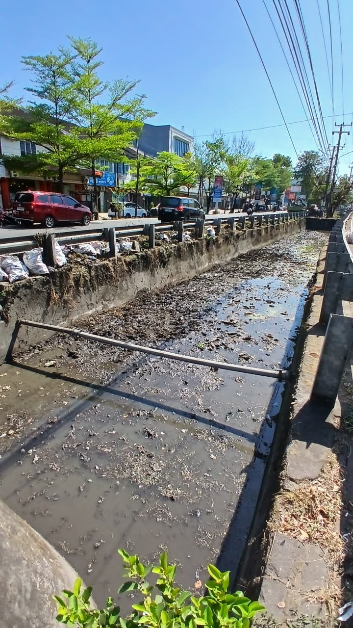 Aplikasi Lontara Plus Efektif, PU Makassar Langsung Benahi Drainase Pengayoman