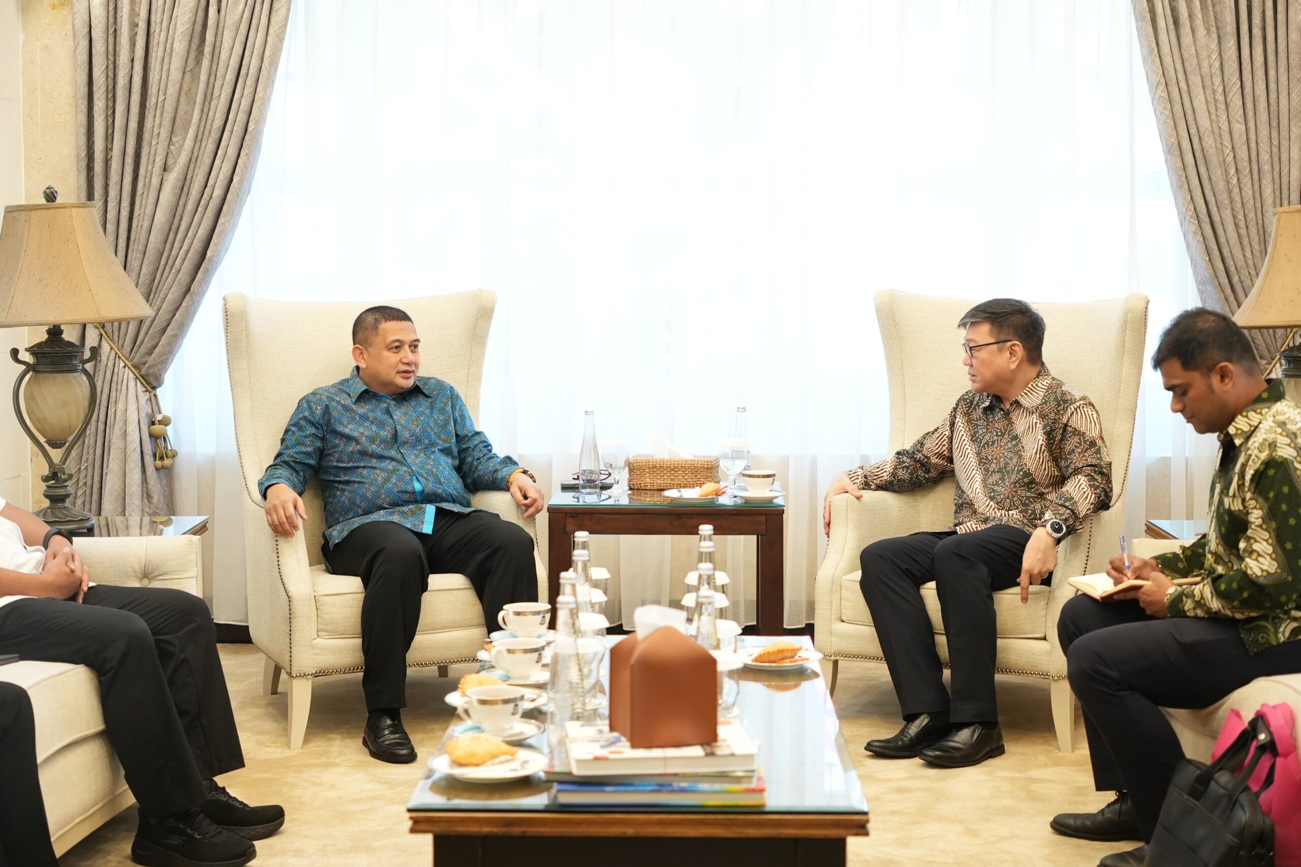 Dubes Singapura Temui Munafri Jajaki Kolaborasi Pelatihan Gratis Perkuat Kapasitas SDM