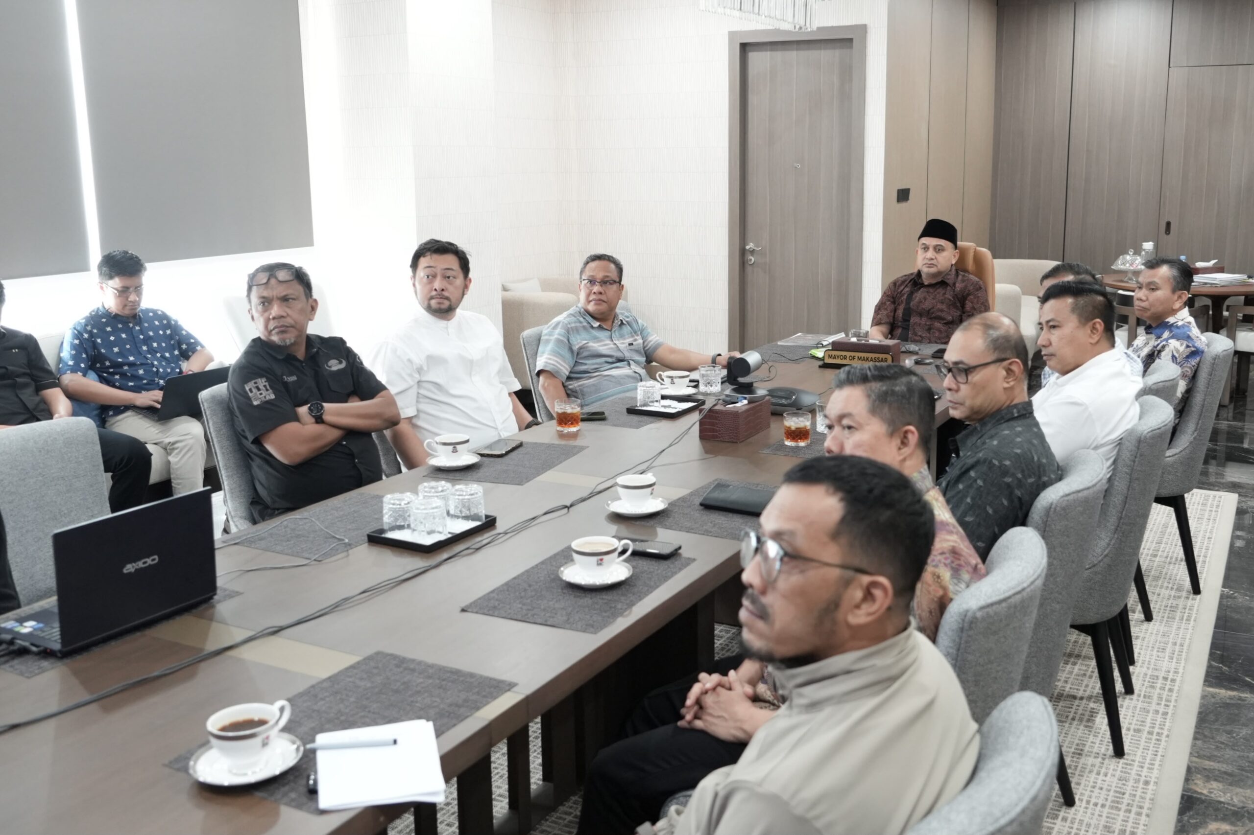Pemkot Makassar Jajaki Kerja Sama dengan Transjakarta untuk Bangun Bus Terintegrasi
