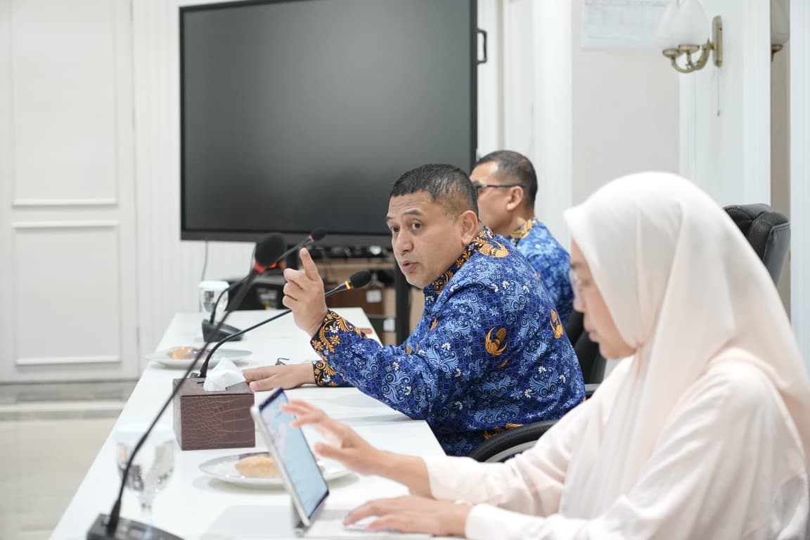 Intruksi Tegas Wali Kota Makassar: Camat Wajib Validasi Data Iuran Sampah Gratis Door to Door