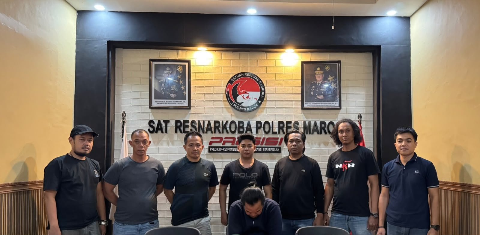 Gerebek Rumah di Mandai, Satresnarkoba Polres Maros Sita 9 Sachet Sabu dan Uang Rp8 Juta
