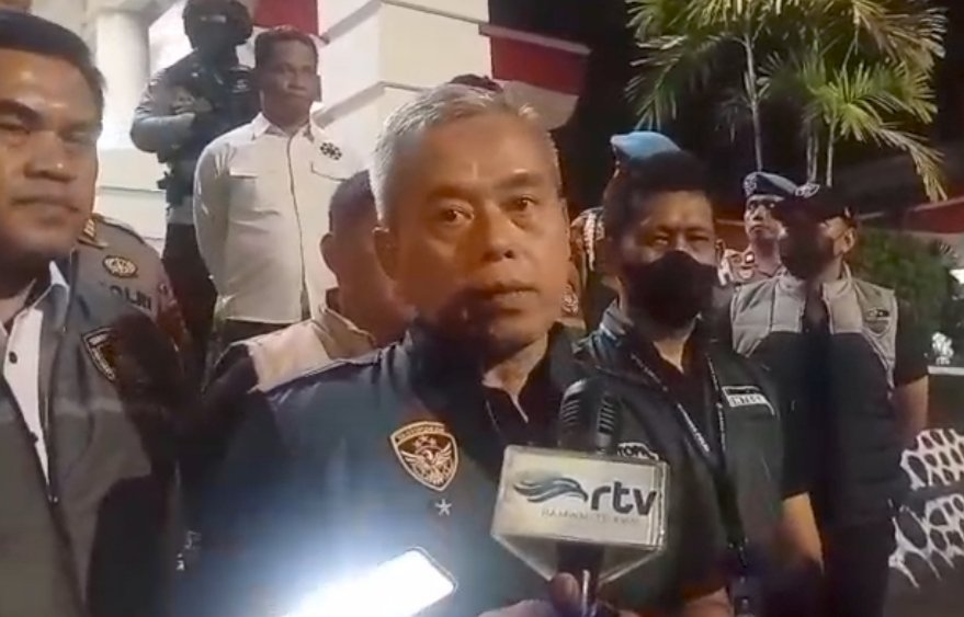 Penggeledahan di Kantor Bupati Gowa: Polisi Bawa 4 Boks Dokumen PBG