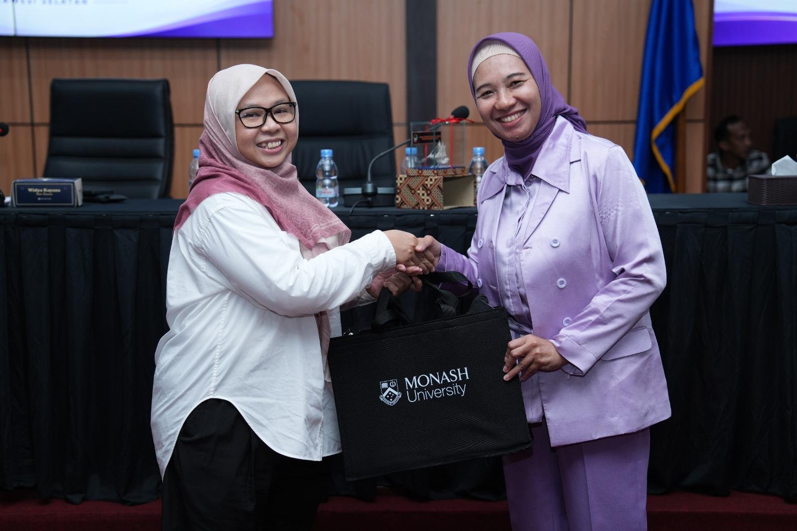Dorong Literasi Digital Perempuan, Kaukus Parlemen Sulsel Gandeng Monash University Rilis TanyaIbu.com