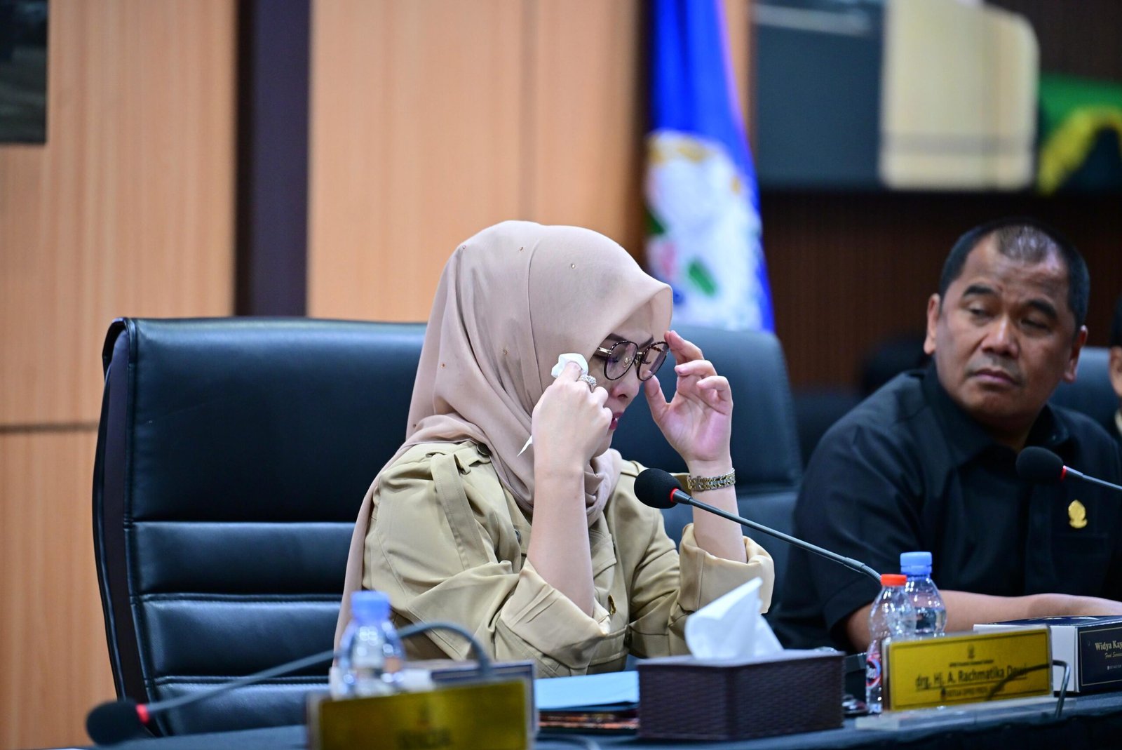 Momen Haru Jufri Rahman Pamit, Cicu Teteskan Air Mata di Paripurna DPRD Sulsel