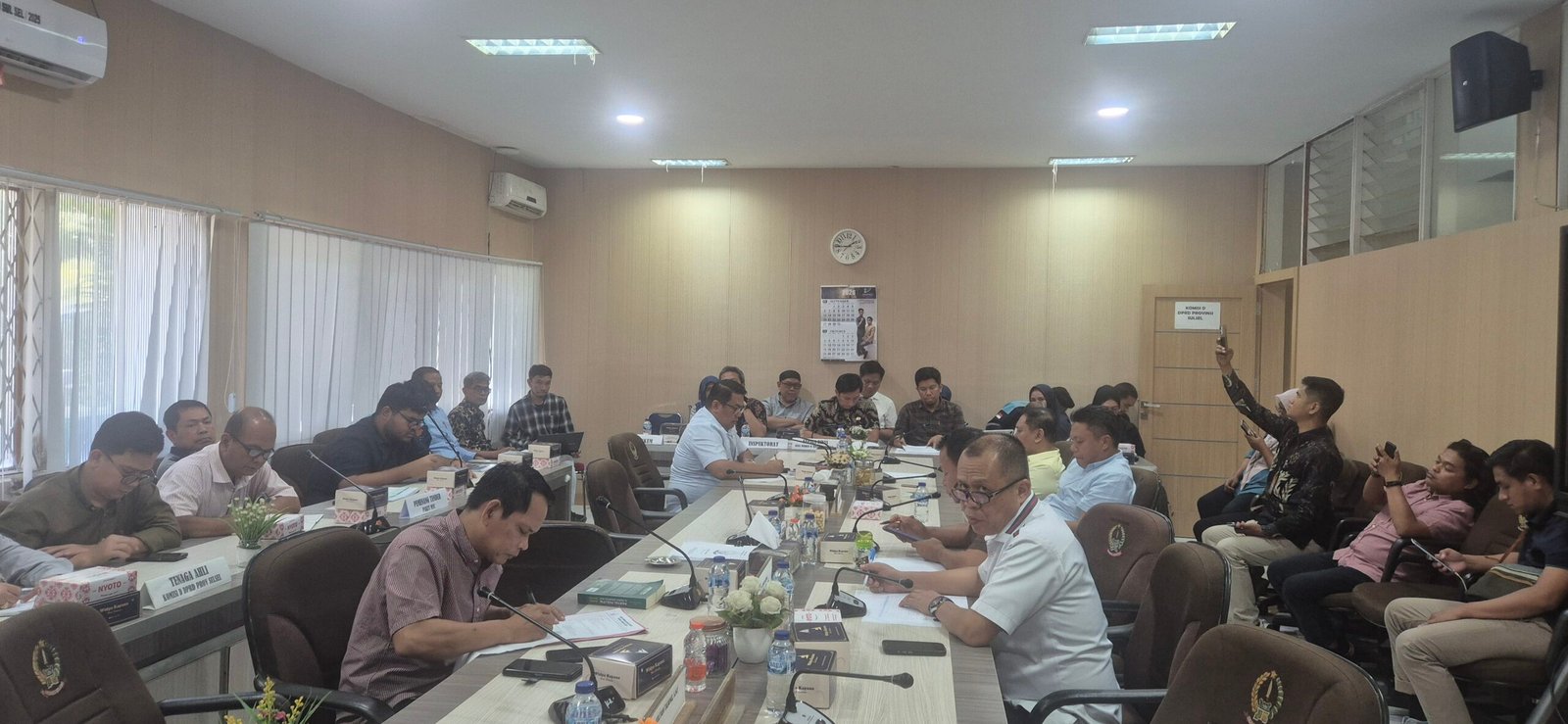 Raker Komisi D DPRD Sulsel Soroti Deviasi Progres dan Pencairan Anggaran Program Jalan Multiyears