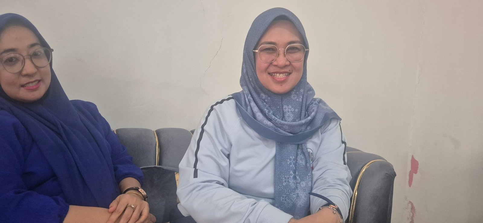 Mengaku Belum Terima Fisik SK Pemberhentian, Husniah Talenrang Minta Kejelasan Legalitas