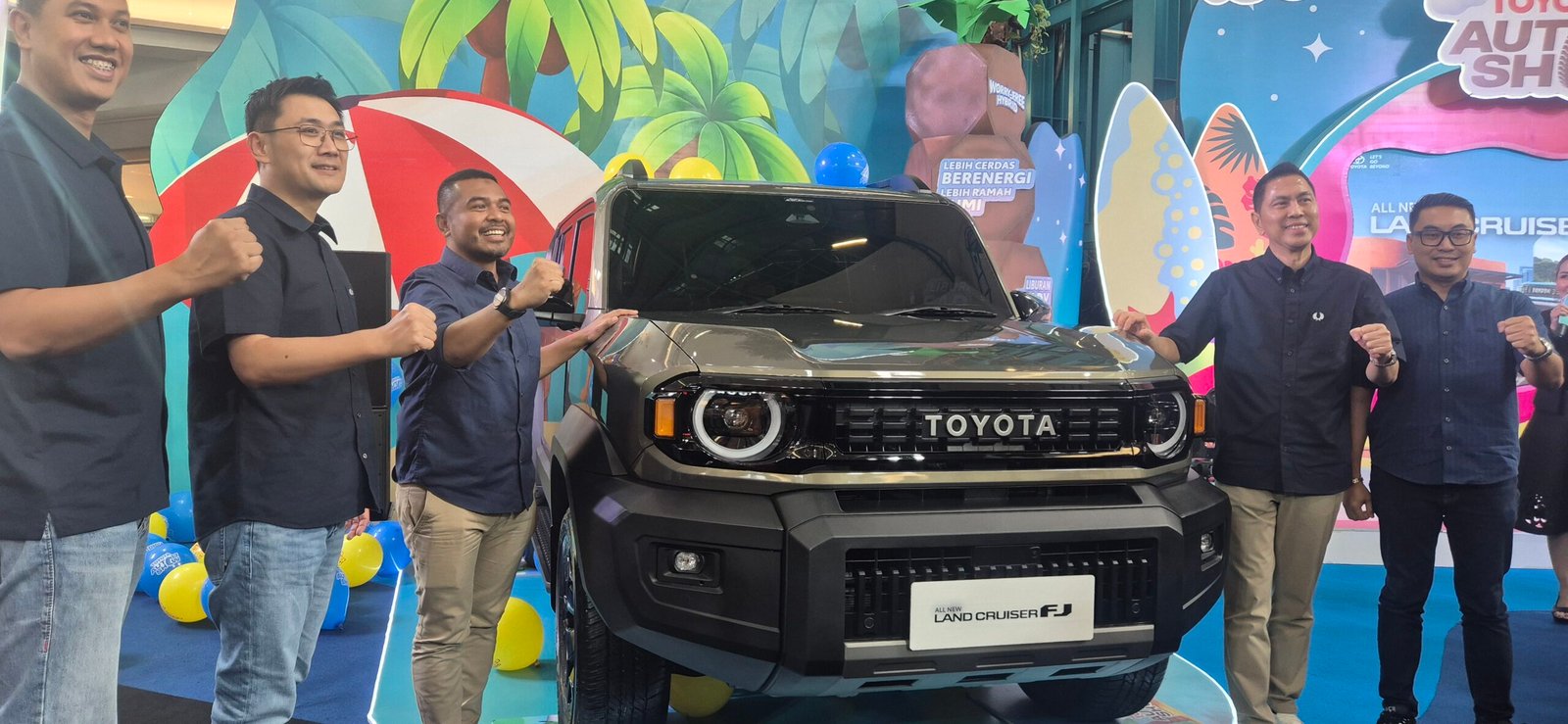 Kalla Toyota Preview Land Cruiser FJ Pertama di Indonesia Timur, Patok Harga di Bawah Rp1 Miliar