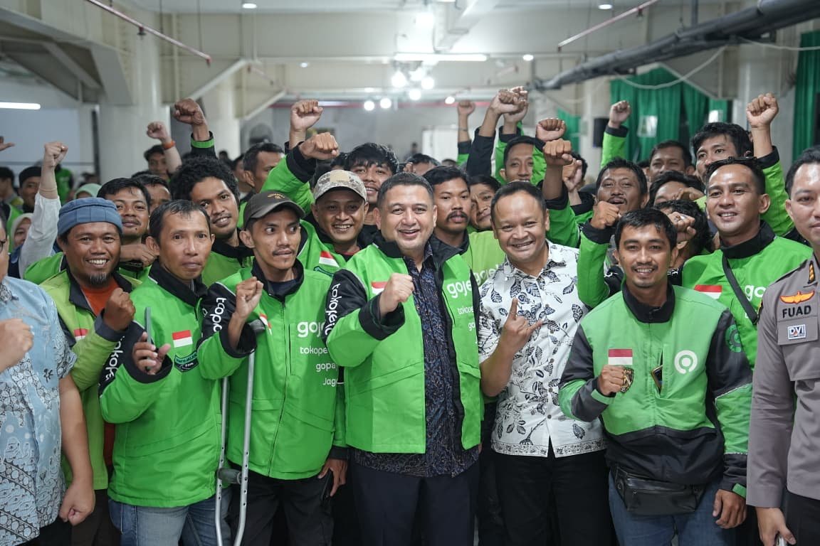 Sapa Pengemudi Gojek, Munafri Tekankan Pentingnya Cek Kesehatan dan Jaminan Sosial