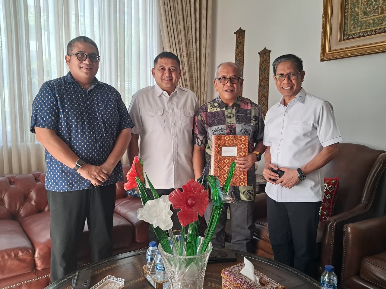 Pamit ke IAS, Appi Serahkan Surat Pengunduran Diri dari Golkar