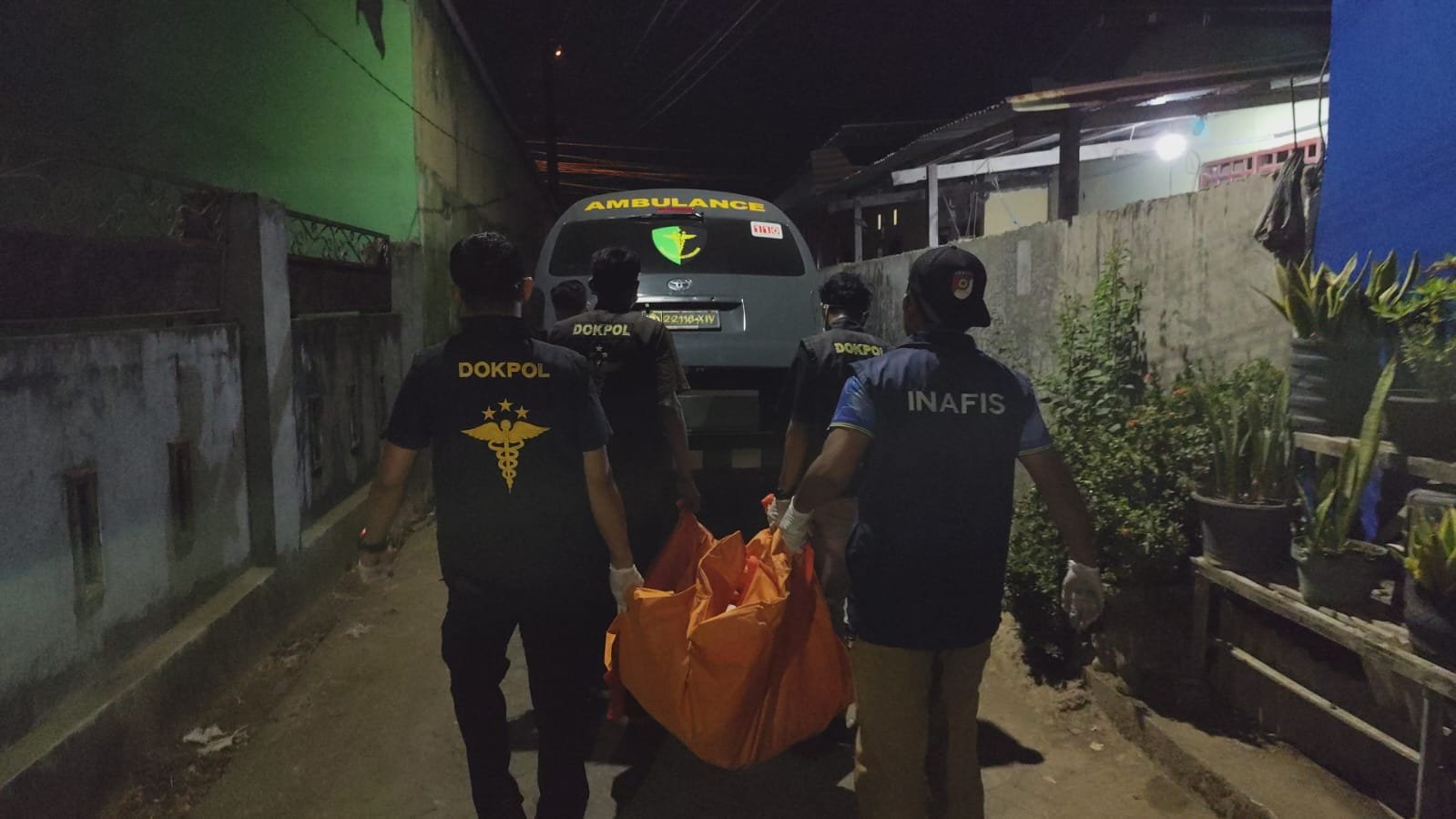 Tragedi Rumah Tangga di Somba Opu: Suami Tega Tikam Istri Sebelum Bakar Diri