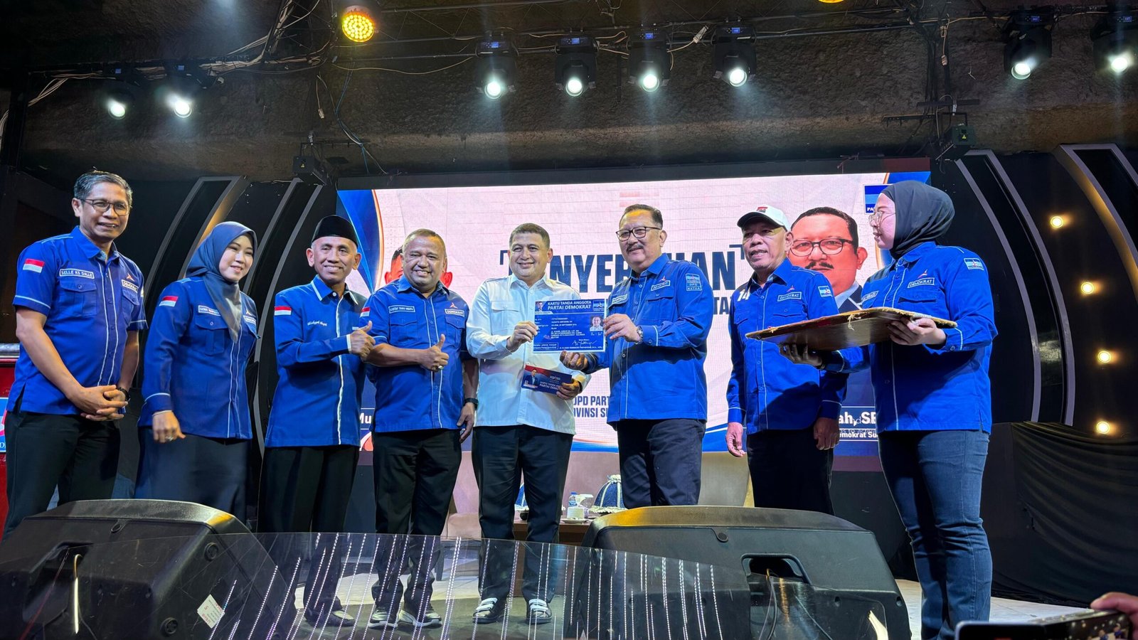 Babak Baru Politik Appi: Dari Kader Golkar Kini Resmi Berjaket Demokrat