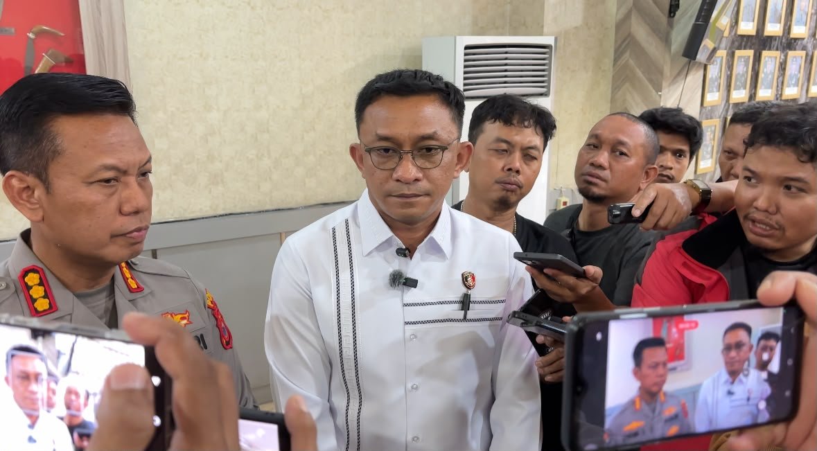 Kerja Sama Polda Sulsel dan Polres OKI Berhasil Amankan Pelaku Penipuan Online Berinisial R