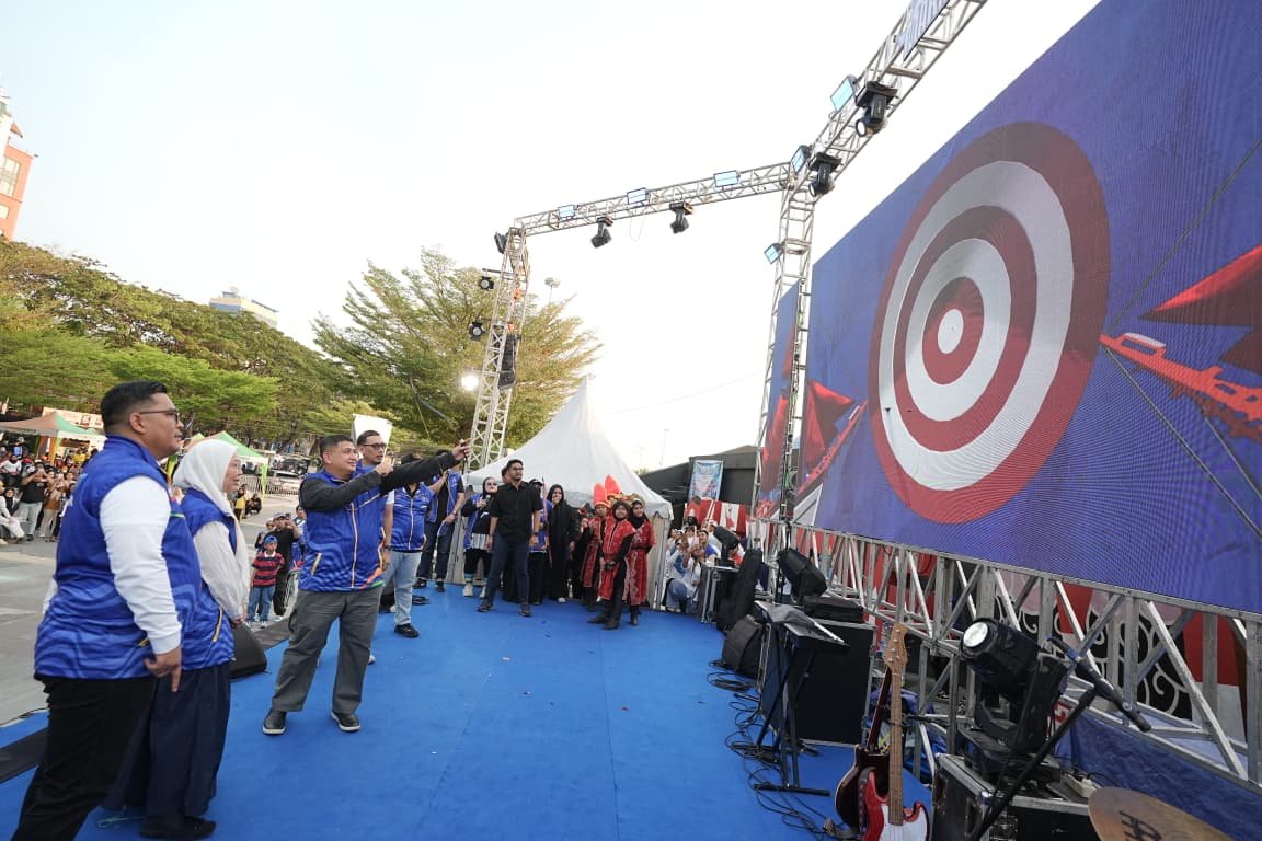 Ajang Perdana di Era Munafri Arifuddin, FORKOT Makassar 2026 Resmi Dibuka di Pantai Losari